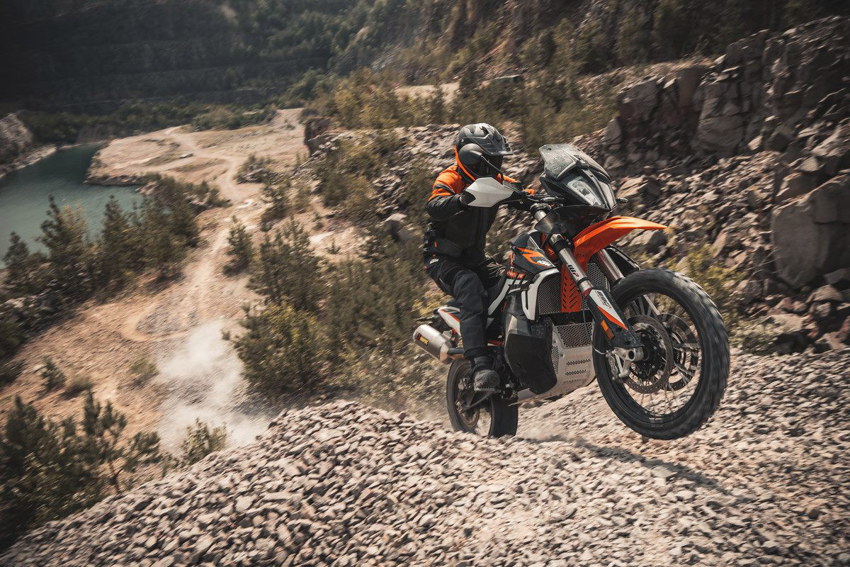 Acción con la KTM 890 Adventure R