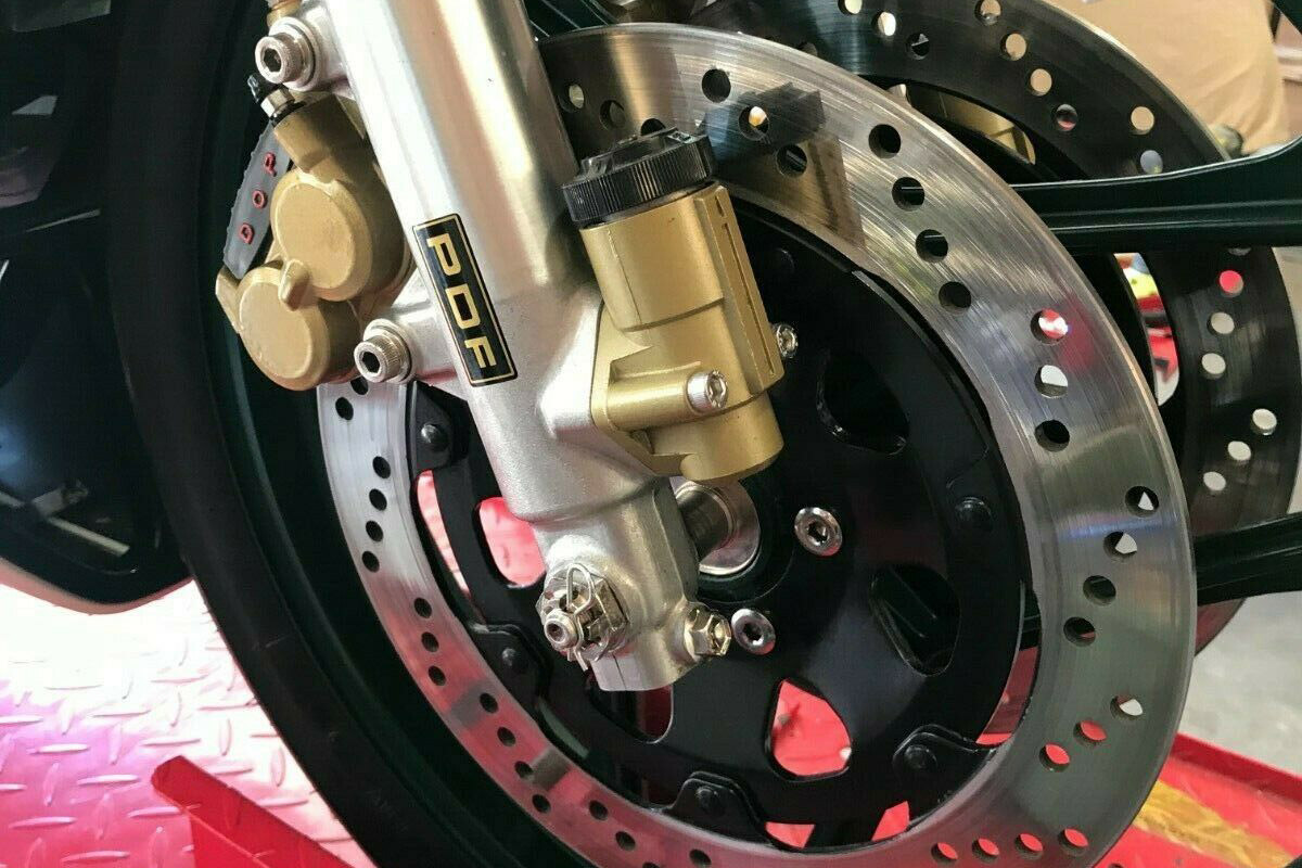 suzuki_gsxr_750_skoal_bandit_replica_1986_06