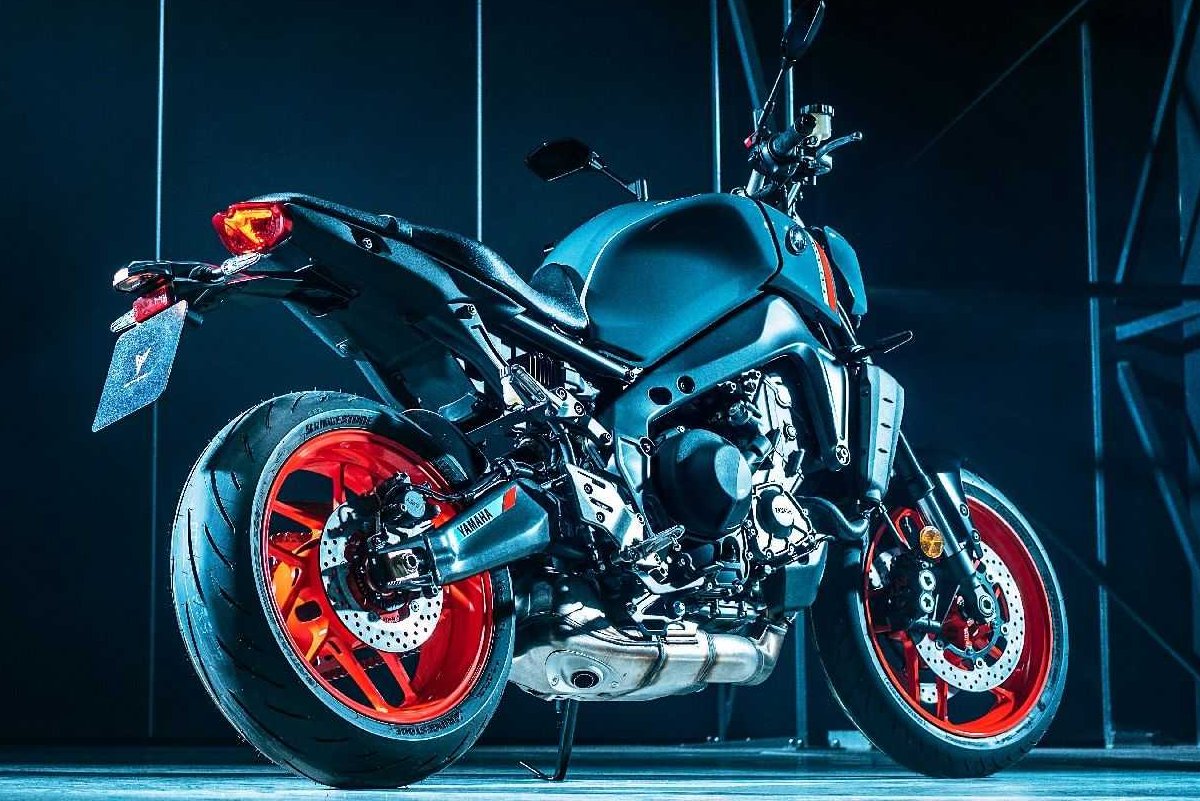 yamaha_mt09_2021_2
