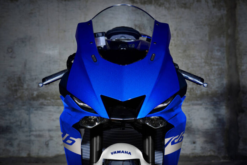Yamaha R6 RACE 2021: sólo para circuito