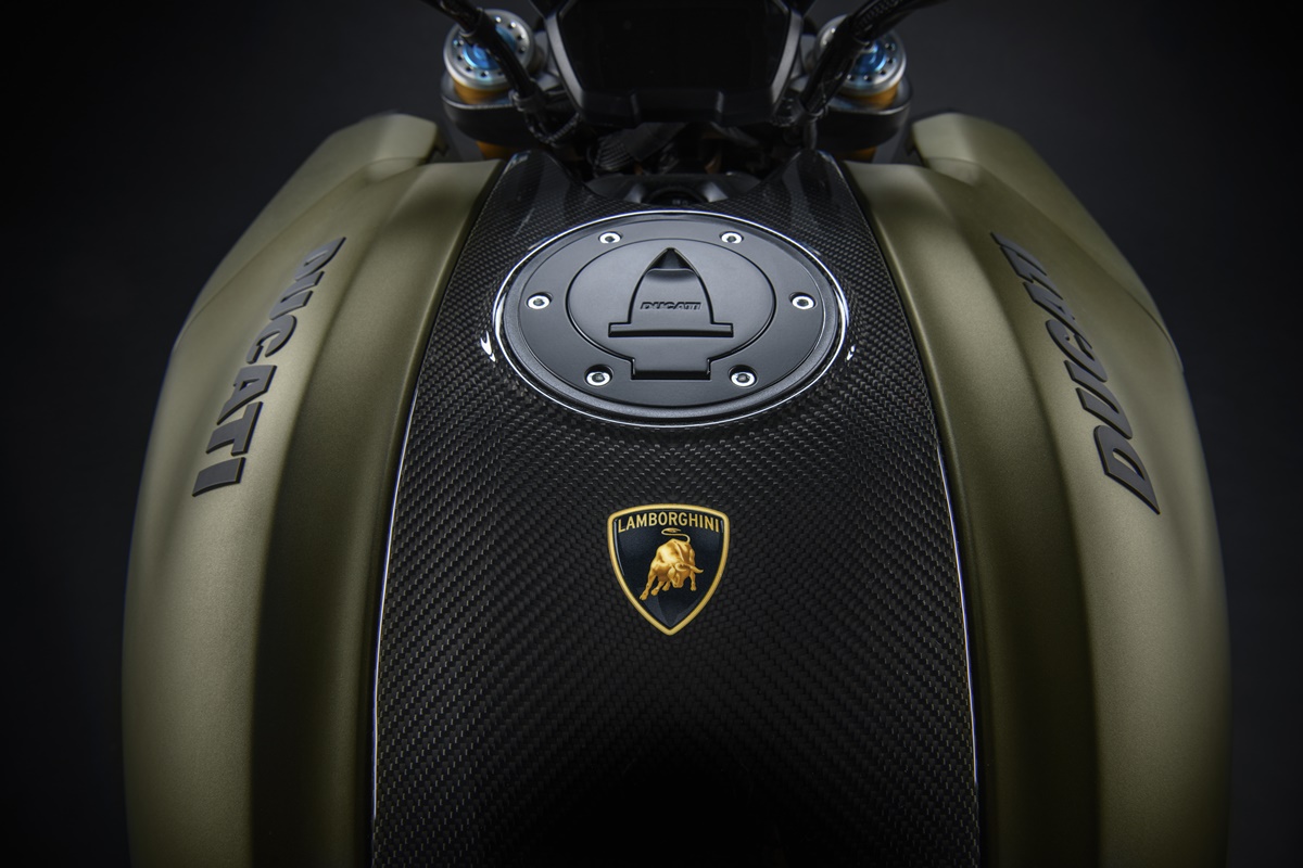 Ducati Diavel 1260 Lamborghini 2021