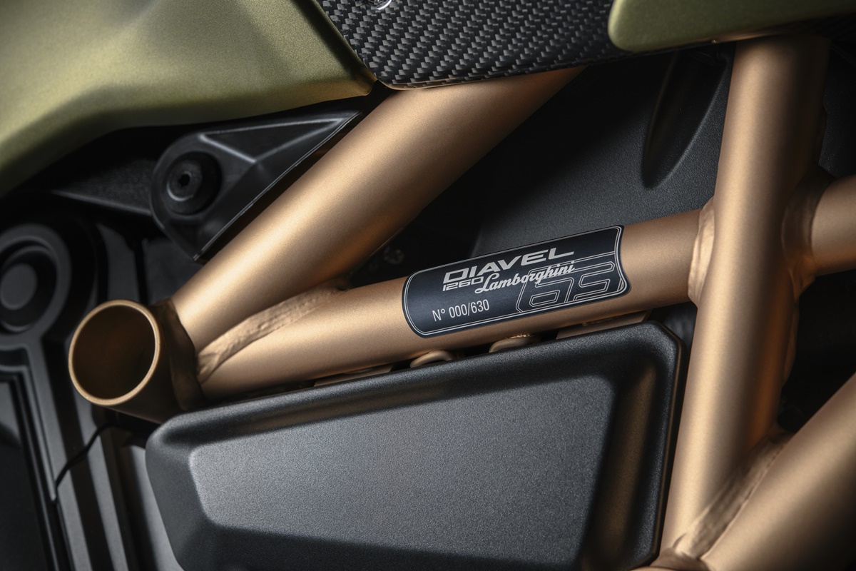 Ducati Diavel 1260 Lamborghini 2021