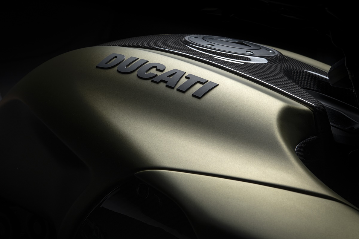 Ducati Diavel 1260 Lamborghini 2021