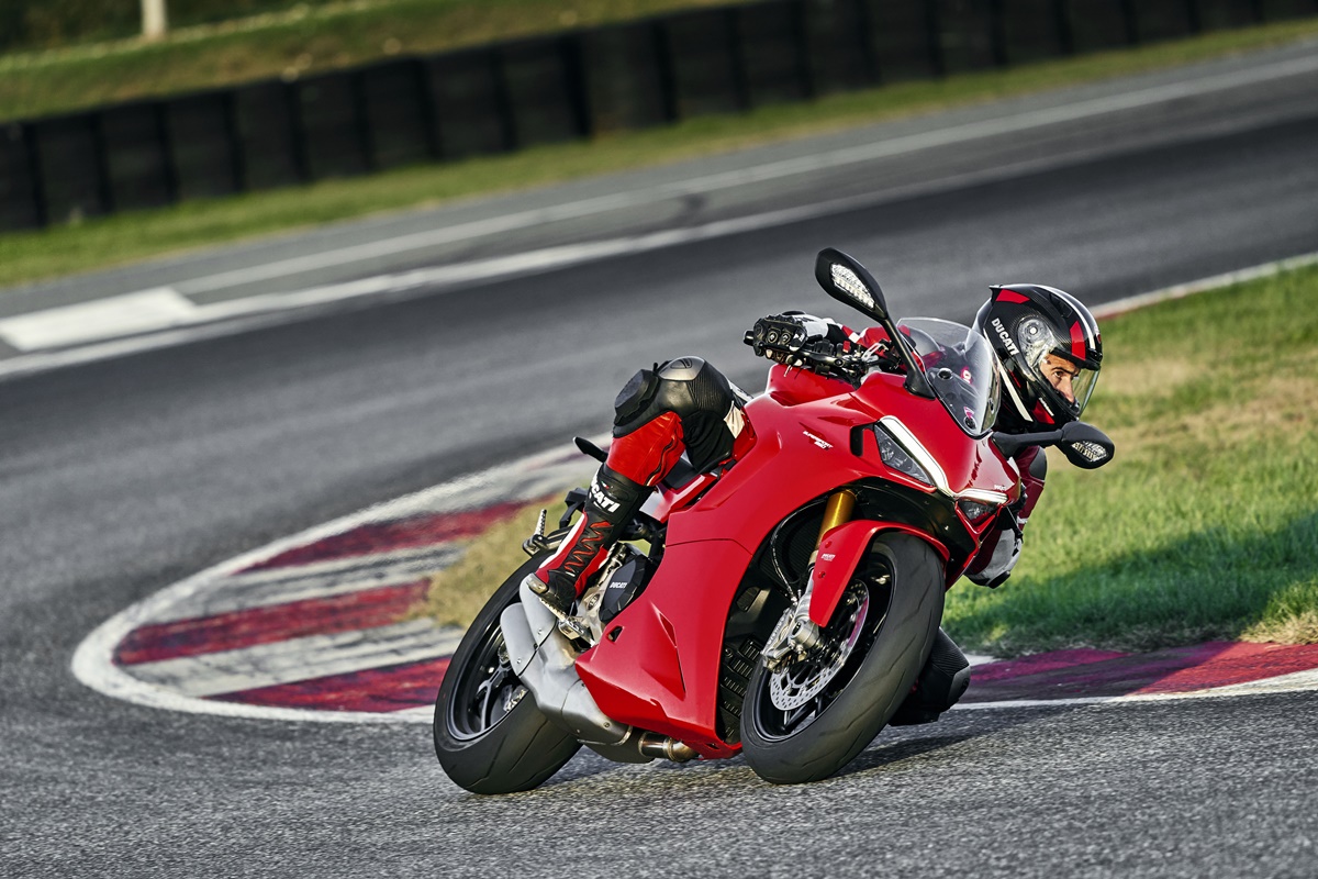 Ducati SuperSport 950 2021
