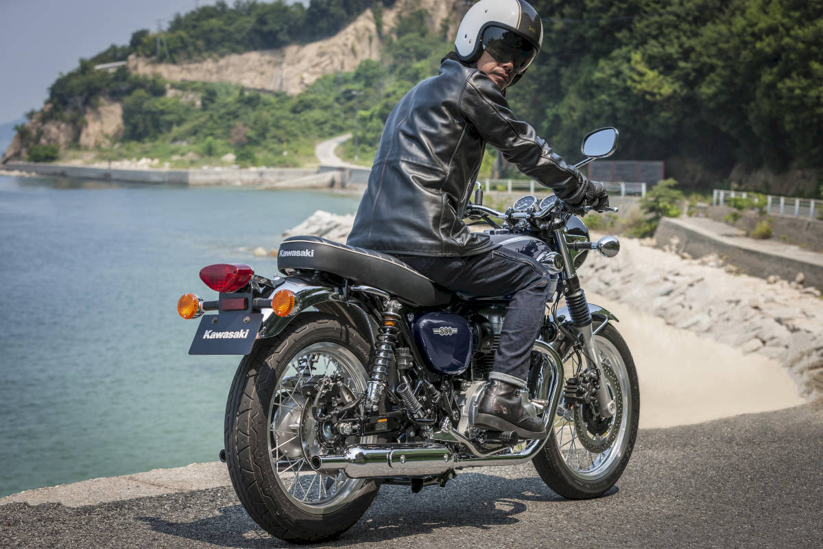 kawasaki_w800_2021_2