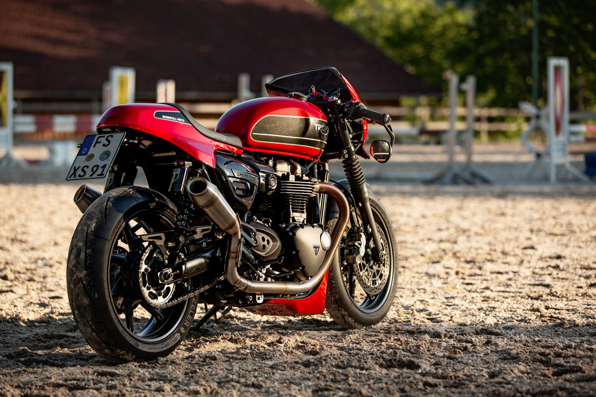 triumph_speed_twin_rennstall_moto_04