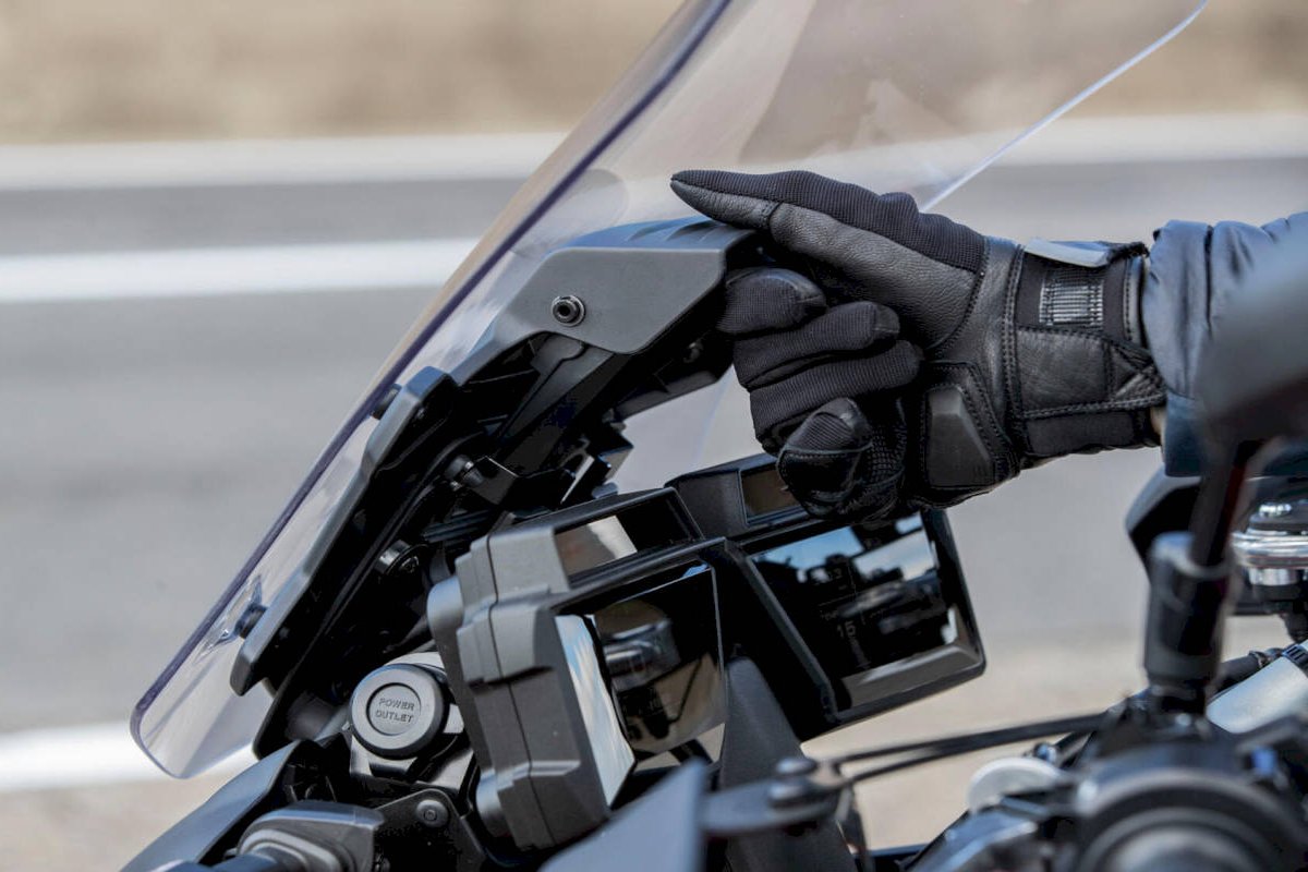 yamaha-mt09_tracer_2