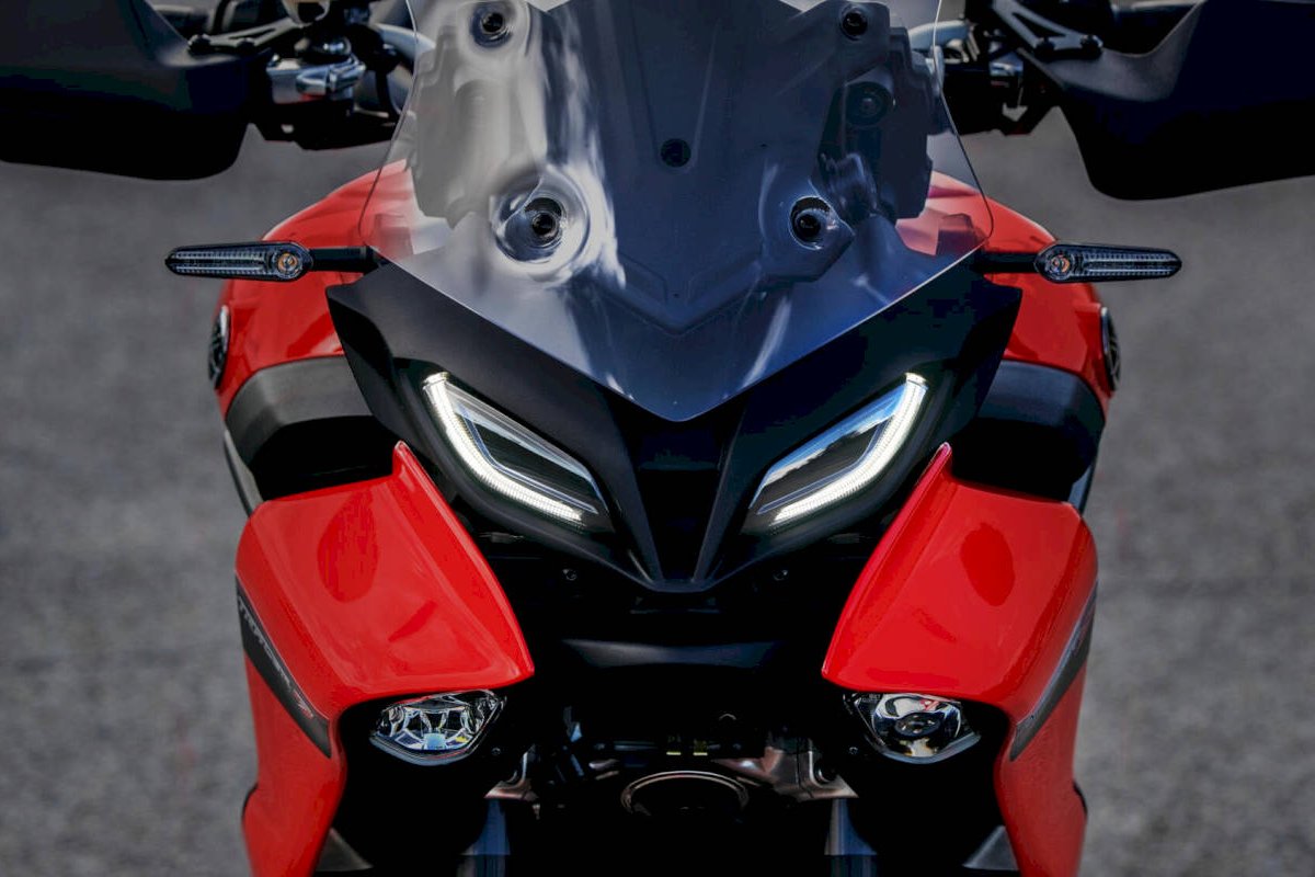 yamaha-mt09_tracer_4
