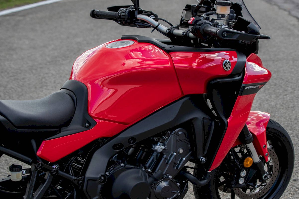 yamaha-mt09_tracer_7