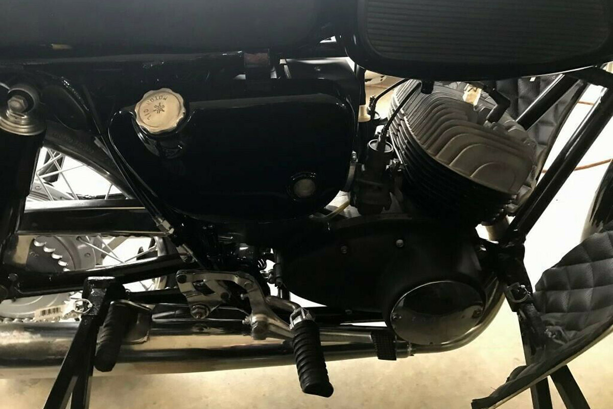 batmoto_yamaha_yds3_1965_replica_04