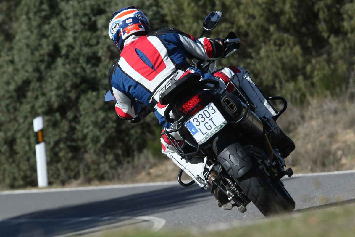 Trasera de la Benelli TRK 502 X