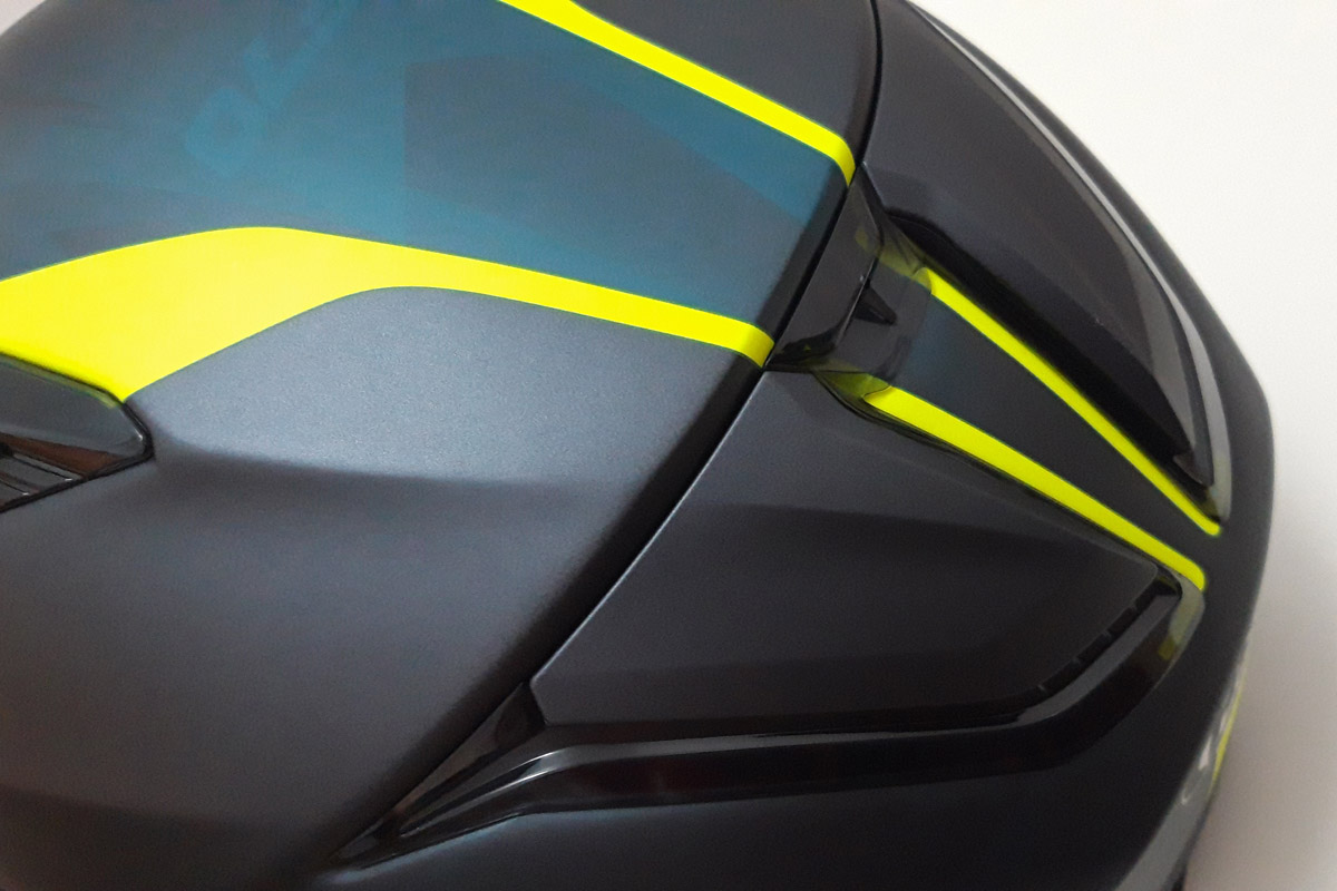 Salidas de aire posteriores del casco HJC F70 Feron