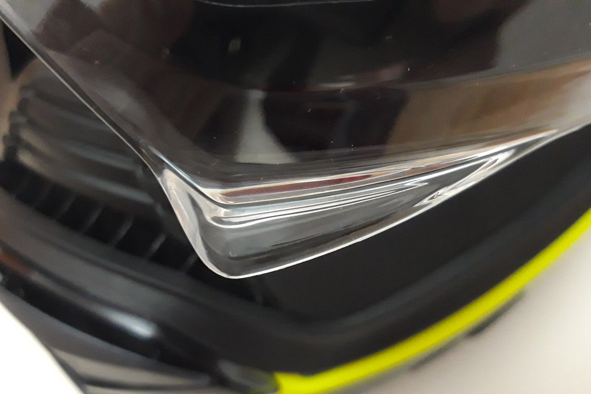 Doble pestaña en la pantalla del casco HJC F70 Feron