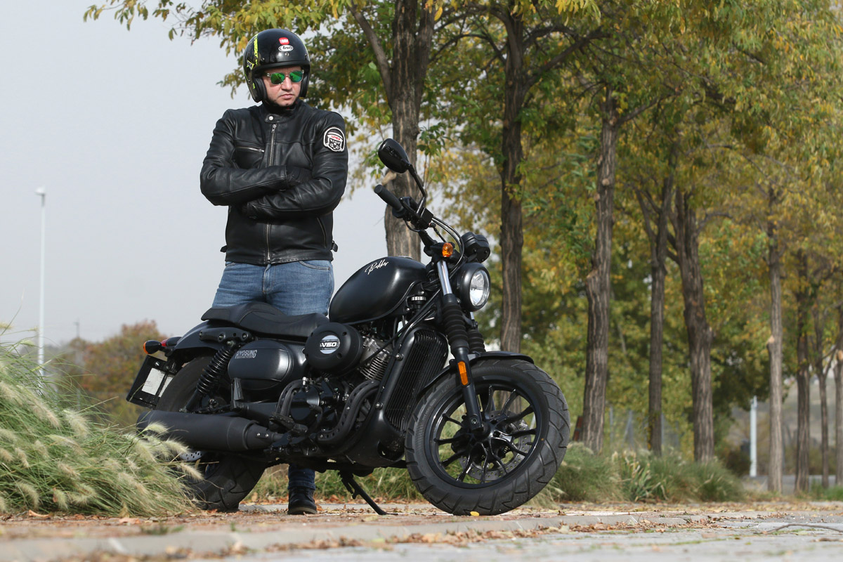 La Hyosung Bobber GV300S sustituye a la antigua Aquila 250