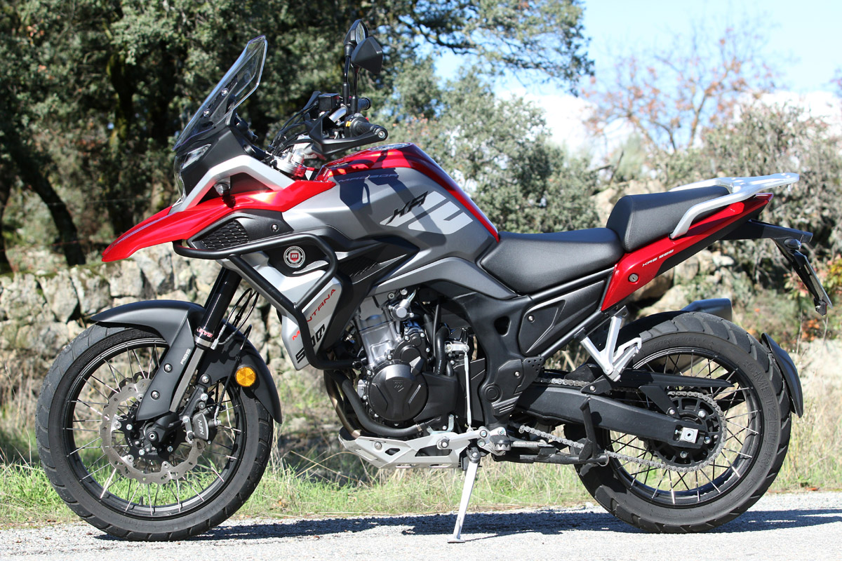 Lateral izquierdo de la Macbor Montana XR5 500