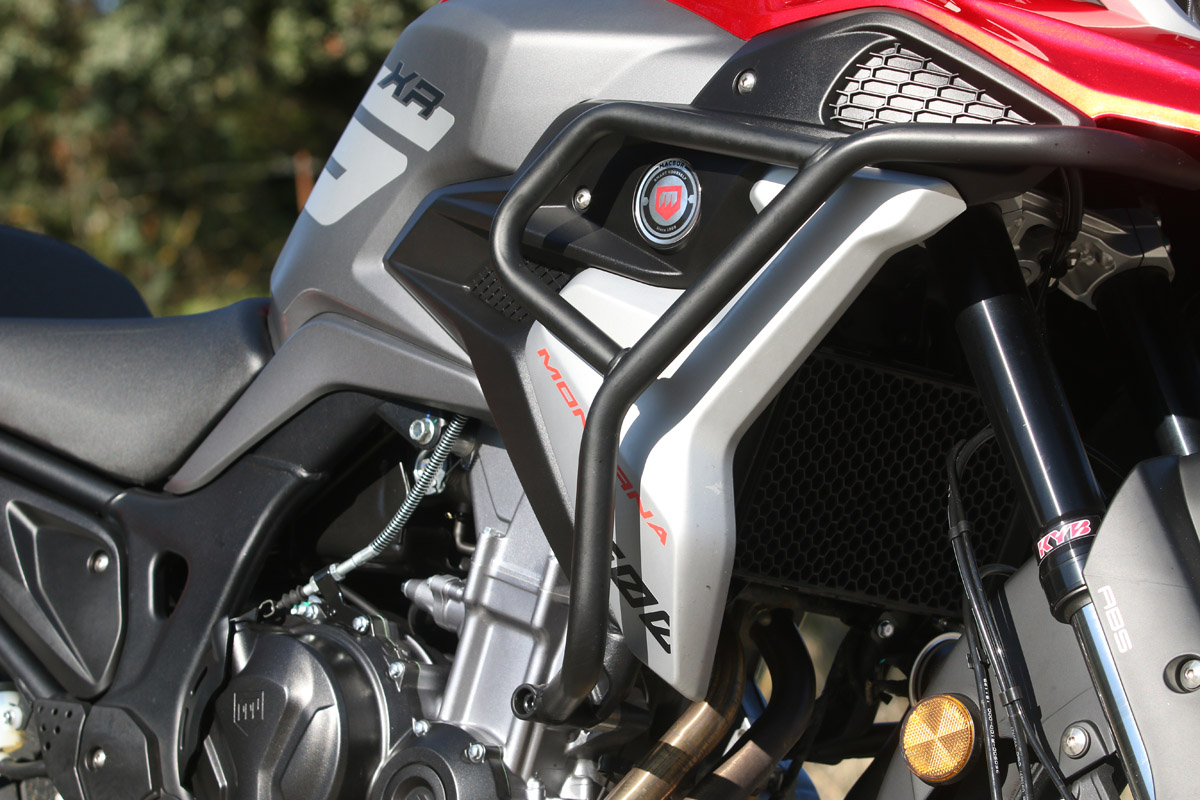 Defensas de carrocería de la Macbor Montana XR5 500
