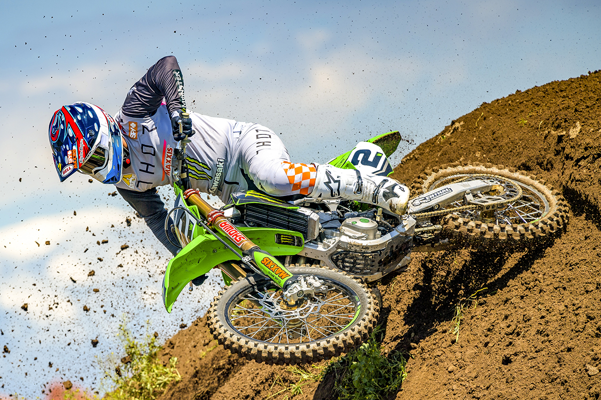 Águil, cómodo y seguro, así debe ser un casco de motocross