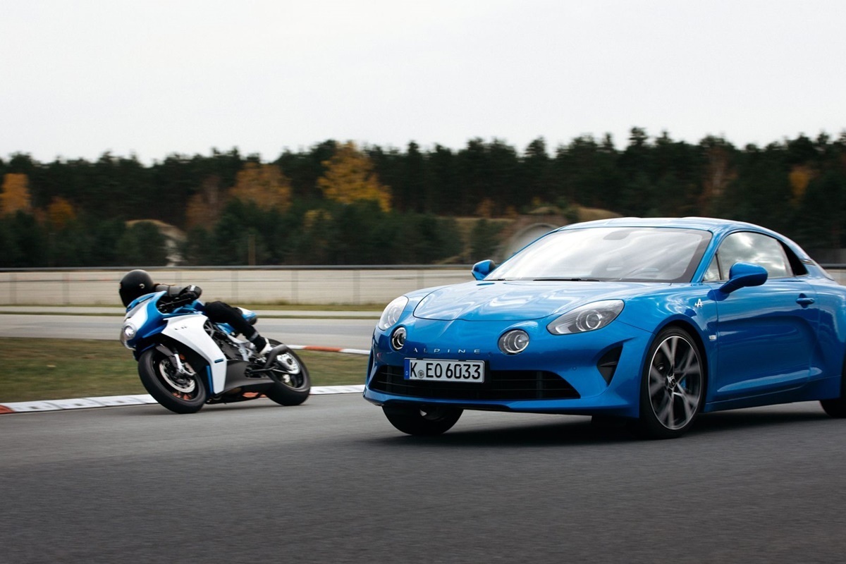MV Agusta Superveloce Alpine