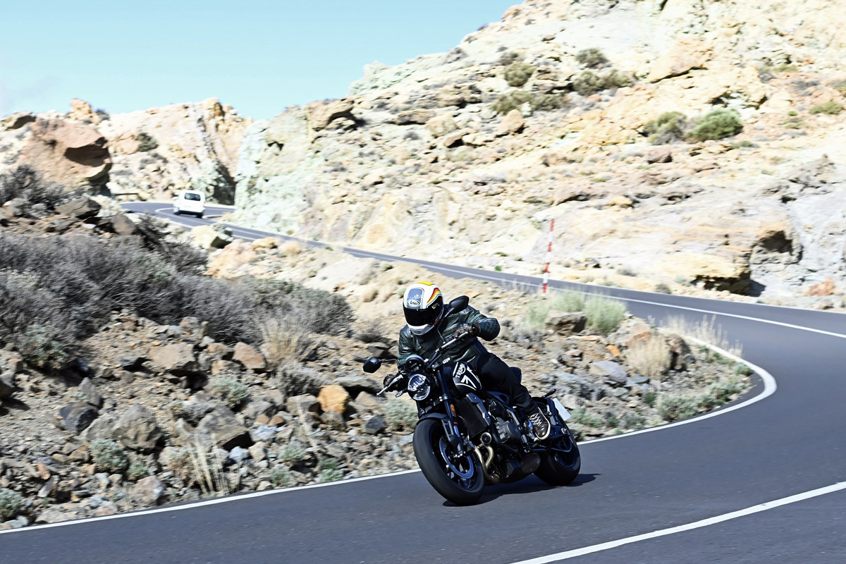 Si el motor es muy completo y aprovechable, a nivel chasis la Triumph Trident 660 es un auténtico juguete