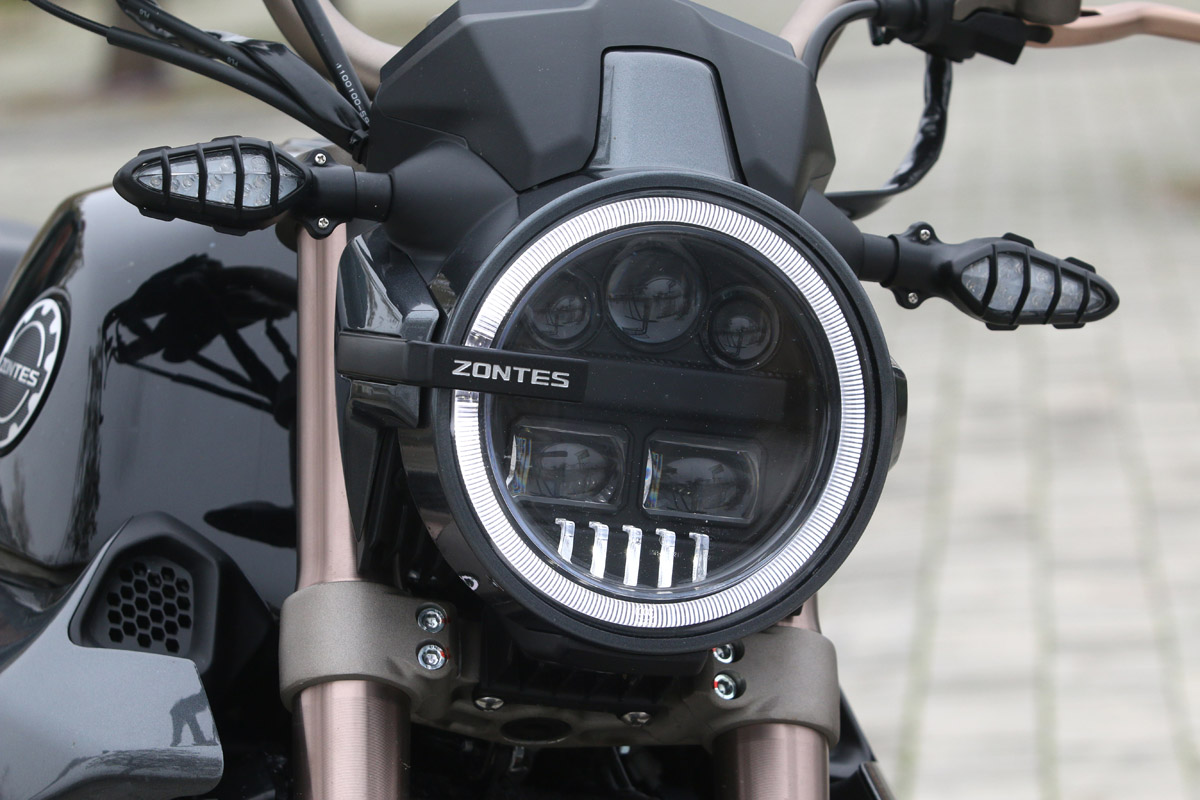 Faro delantero de la Zontes G1-125