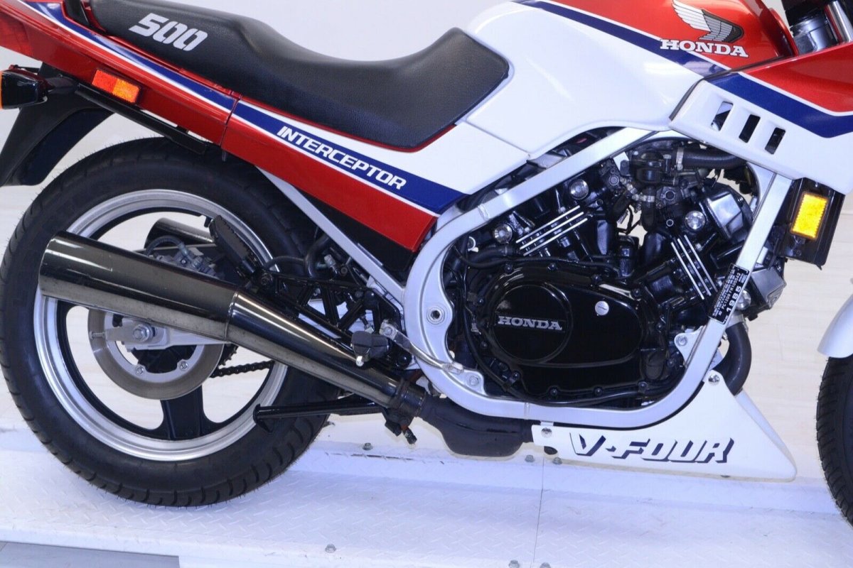 honda_vf500f_1985_5