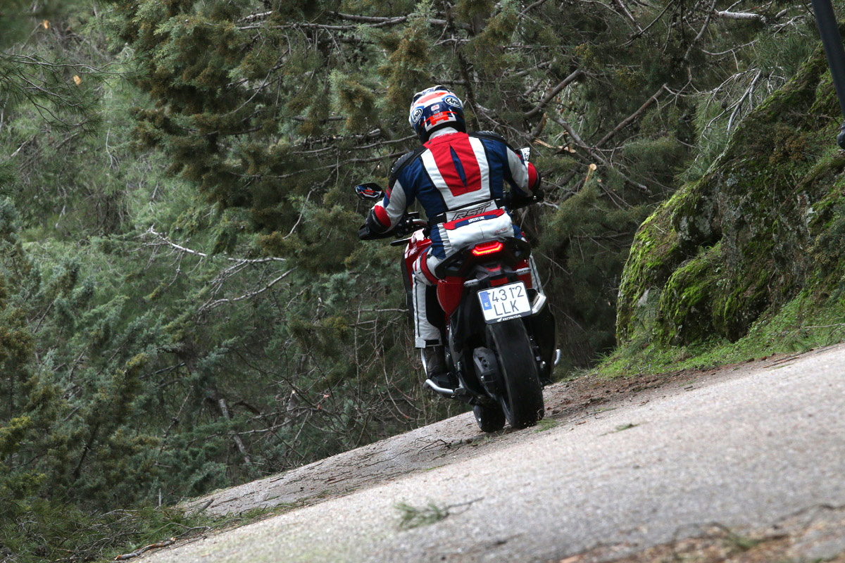 Trasera del Honda X-ADV 2021