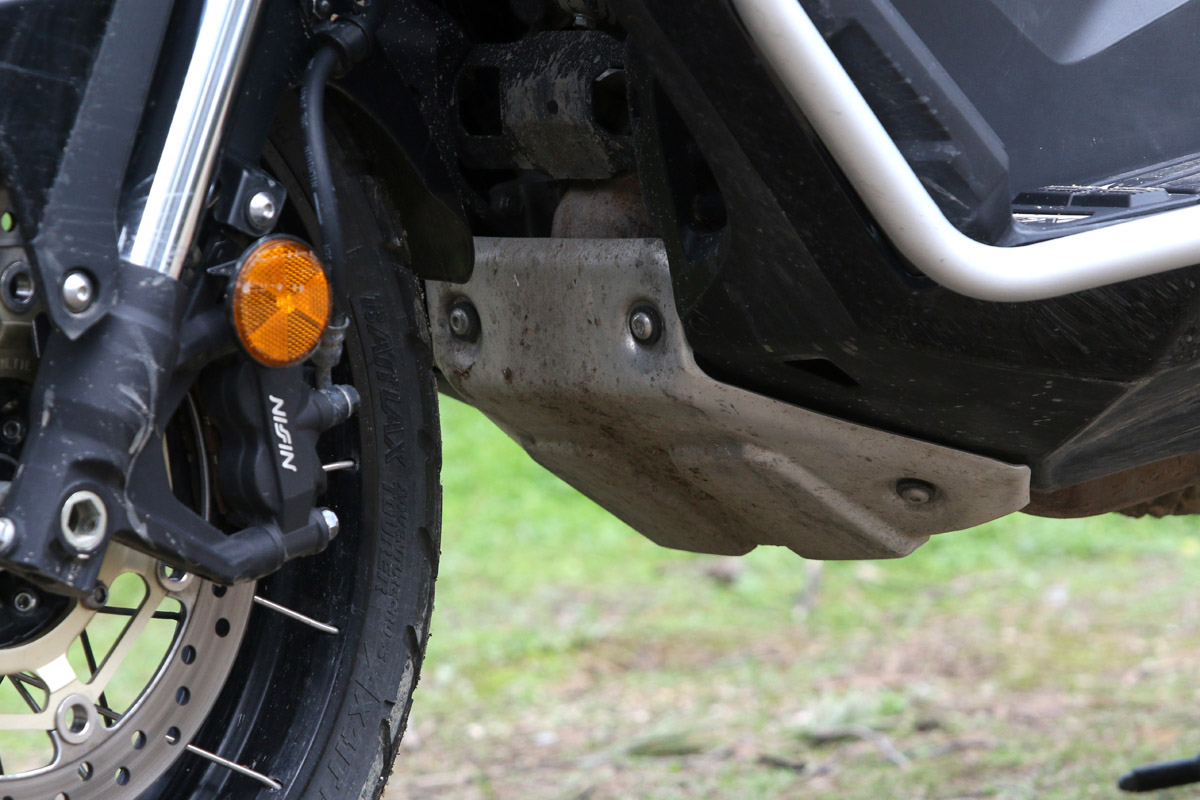 Cubrecárter de aluminio en el Honda X-ADV 2021