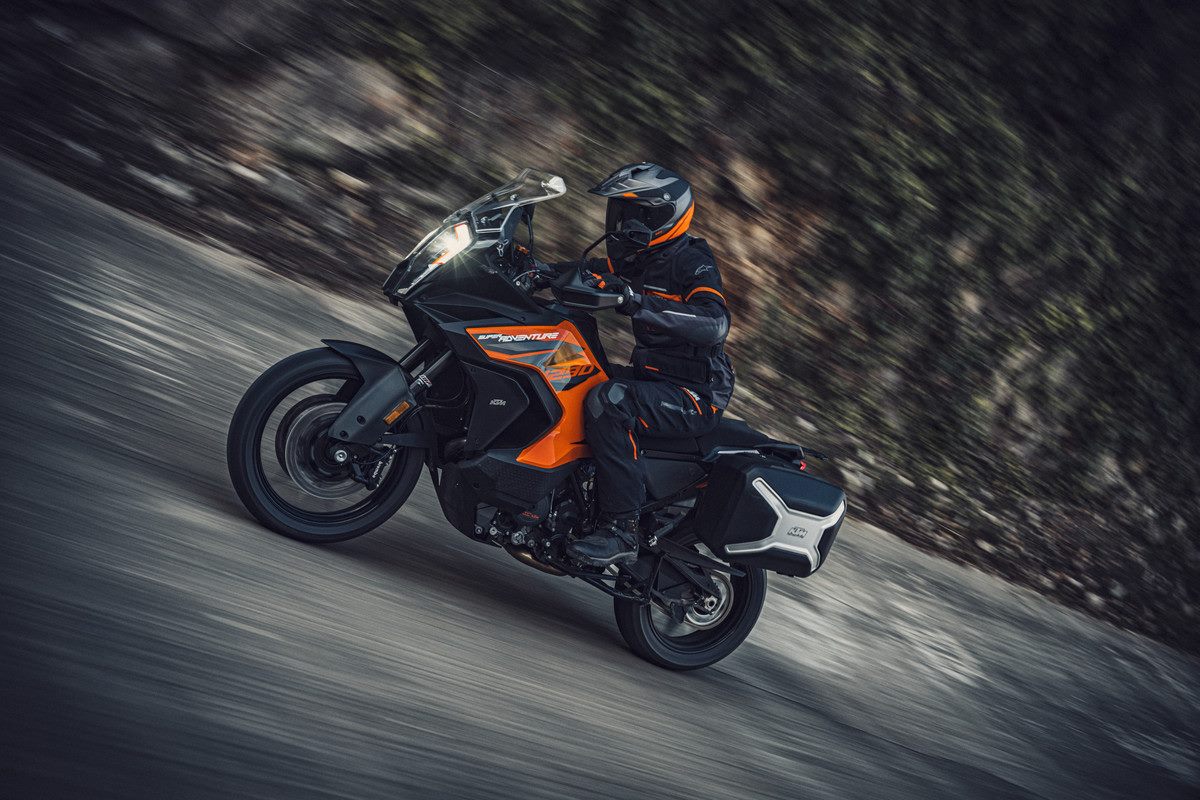 ktm_1290_super_adventure_s_action-4