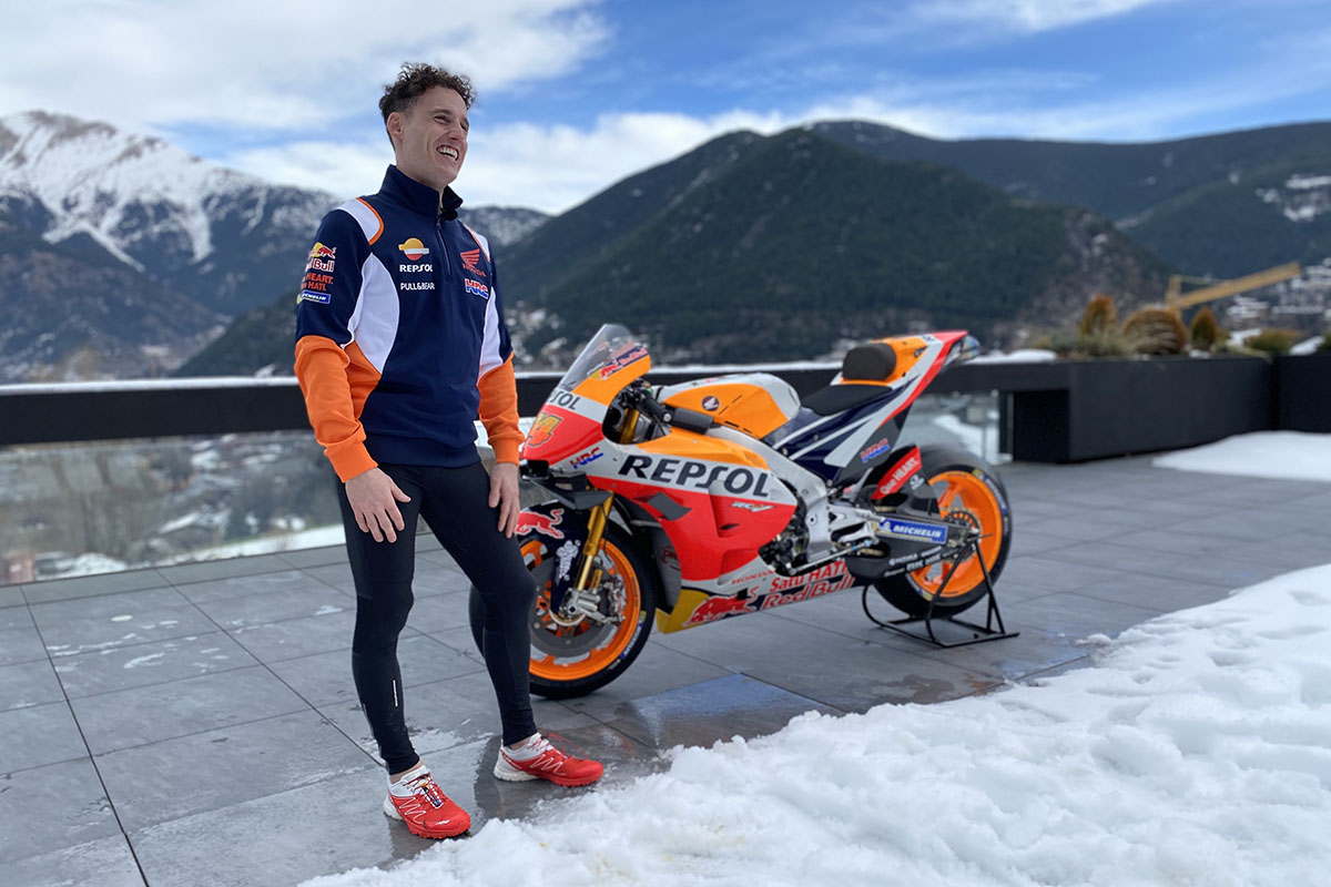 Pol Espargaró junto a la que será su moto en 2021