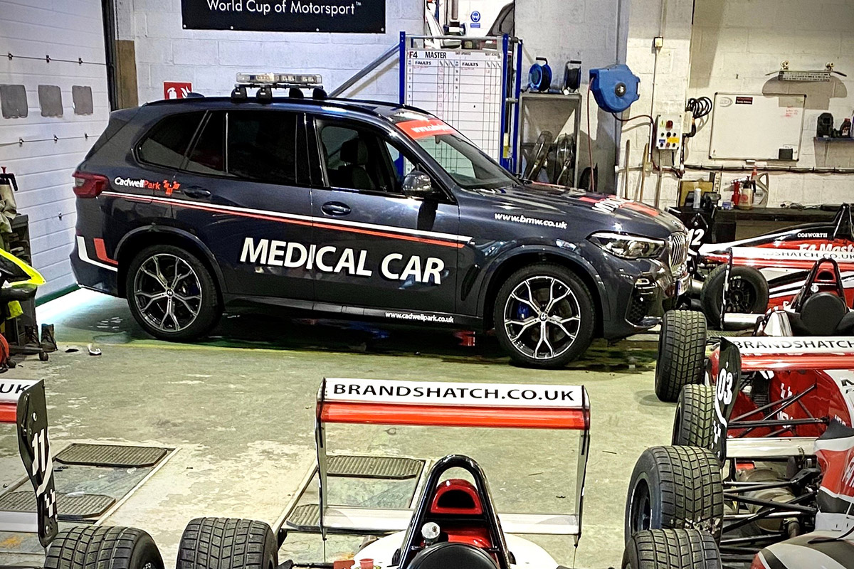 El coche médico ha sido robado