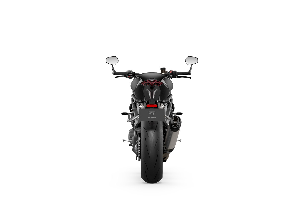 triumph_speed_triple_1200_rs_2021_estudio_06