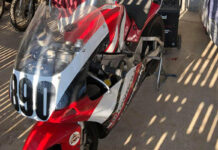 Frontal Yamaha TZ250 con motor Kawasaki KX450F