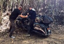 Enduro con una Harley-Davidson