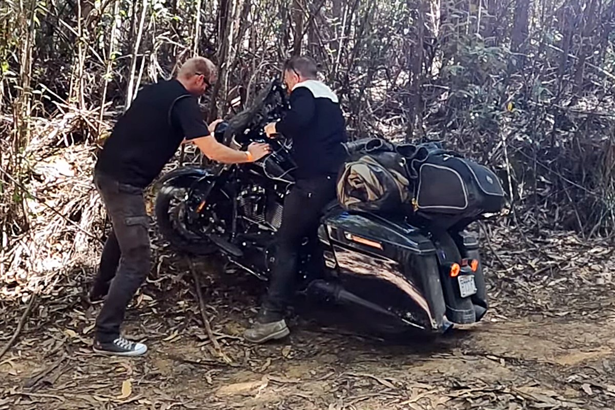Enduro con una Harley-Davidson