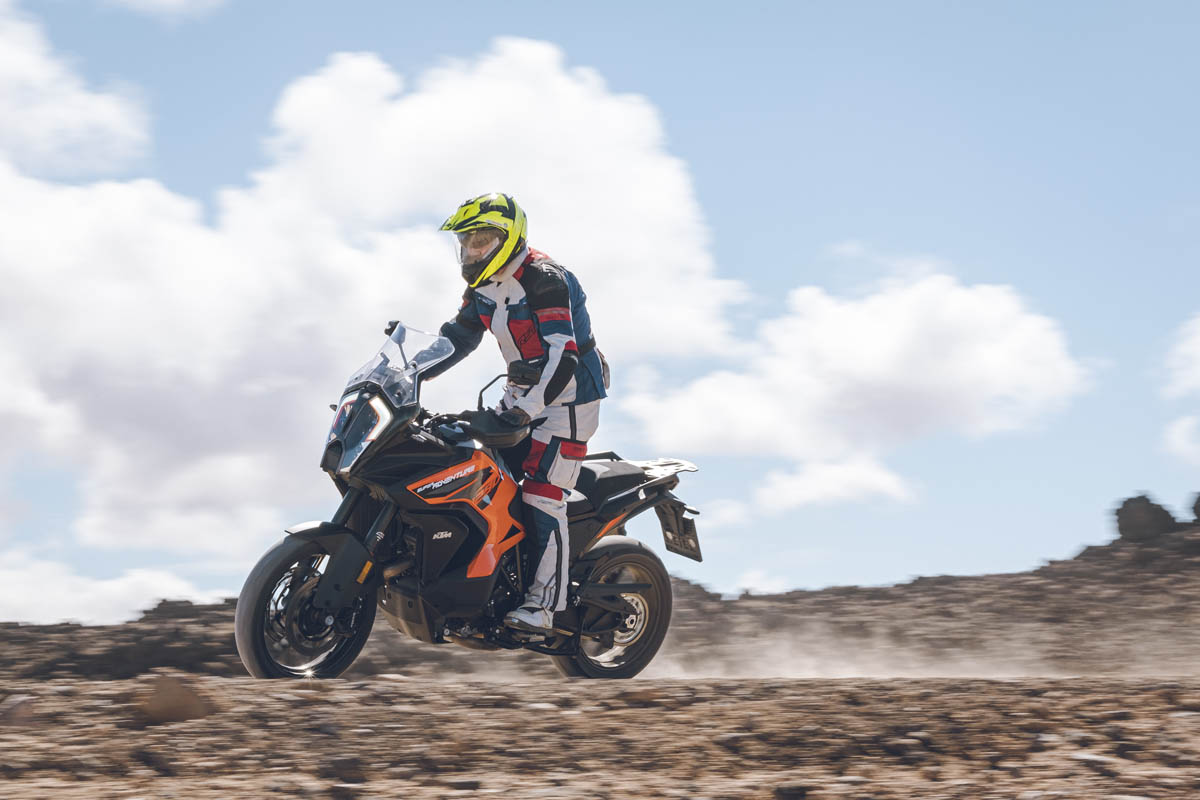 ktm_1290_super_adventure_s_2021_15