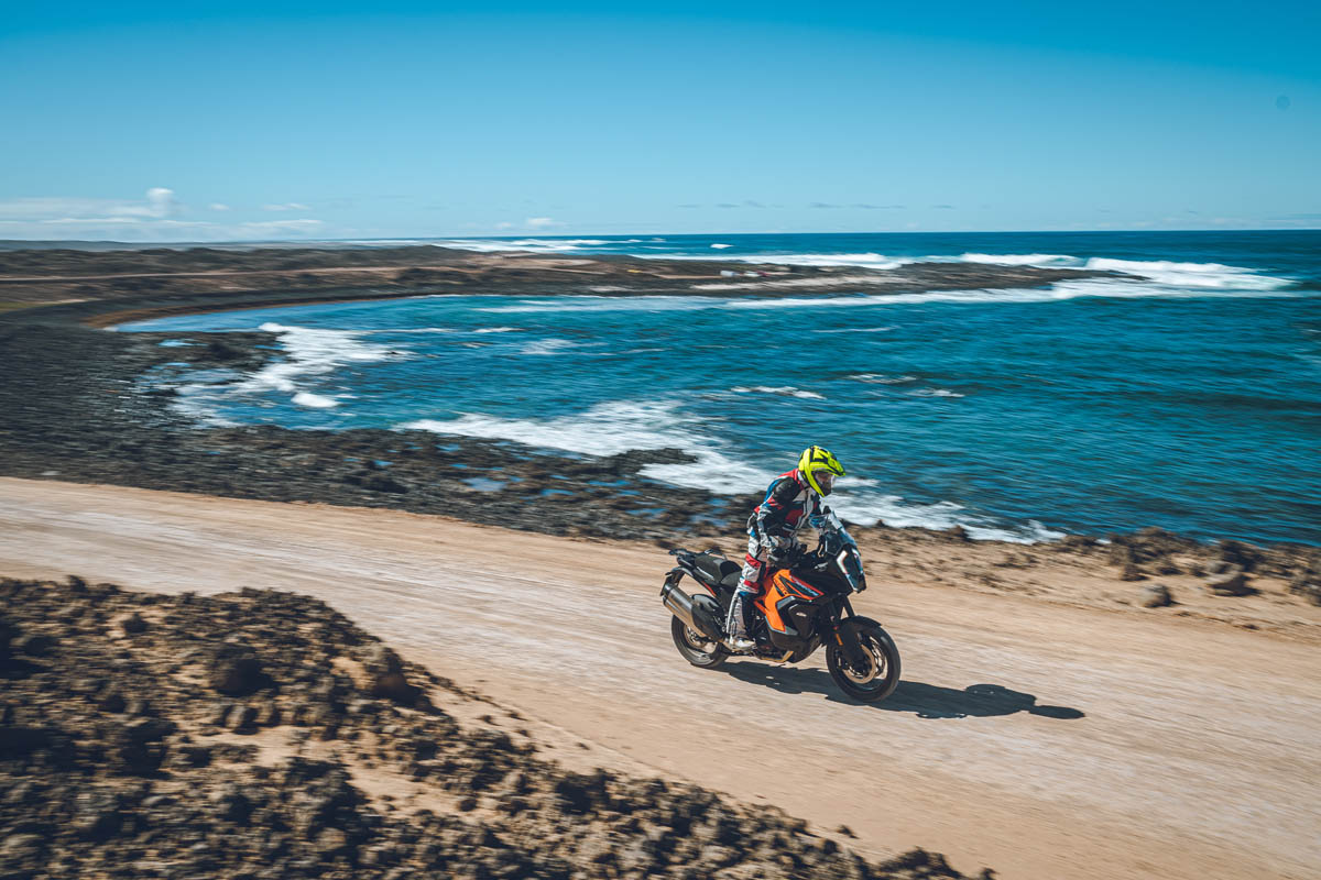 ktm_1290_super_adventure_s_2021_17