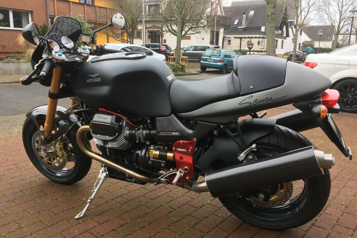 moto_guzzi_v11_scura_4