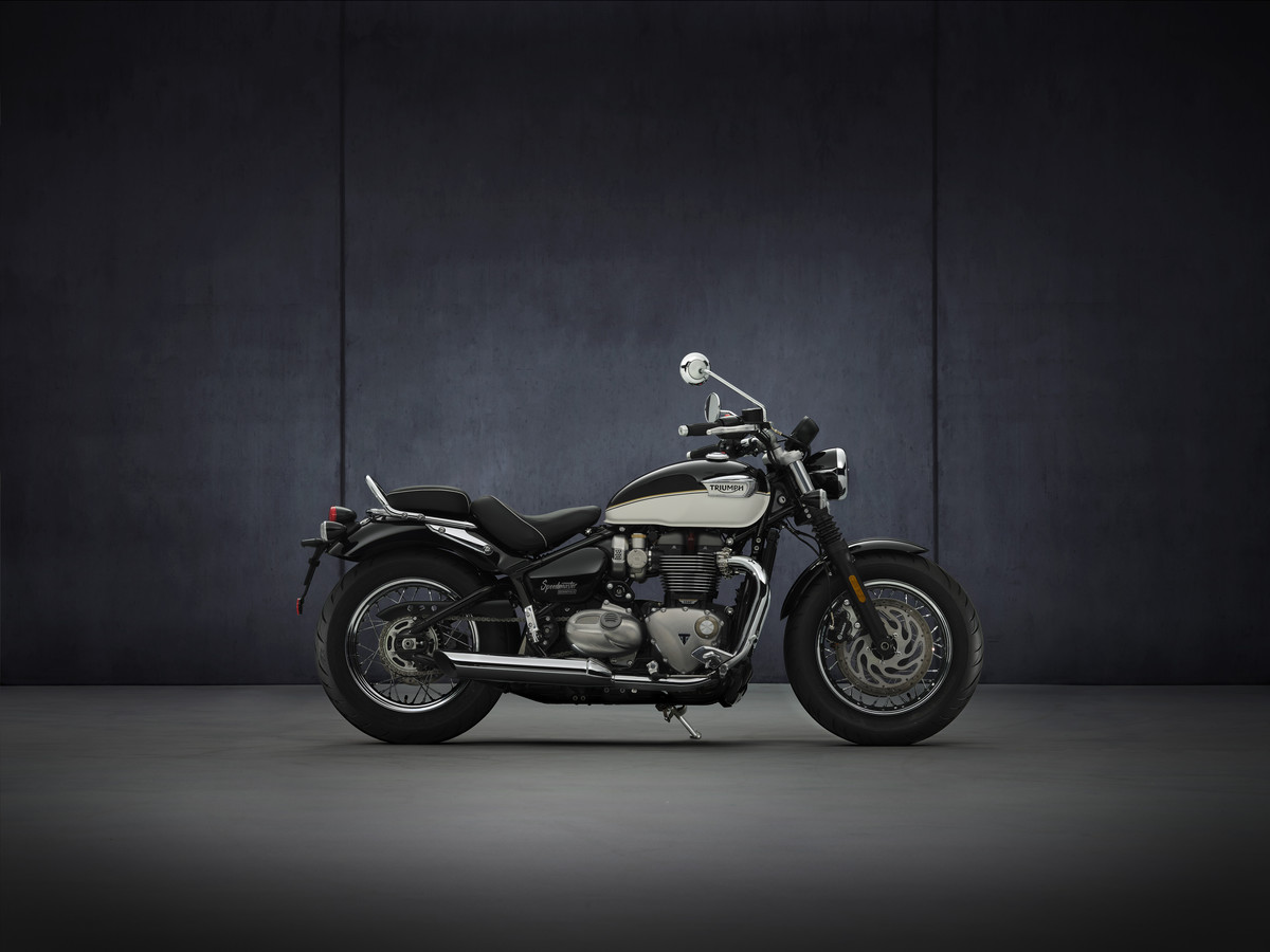 my21_speedmaster_rhs