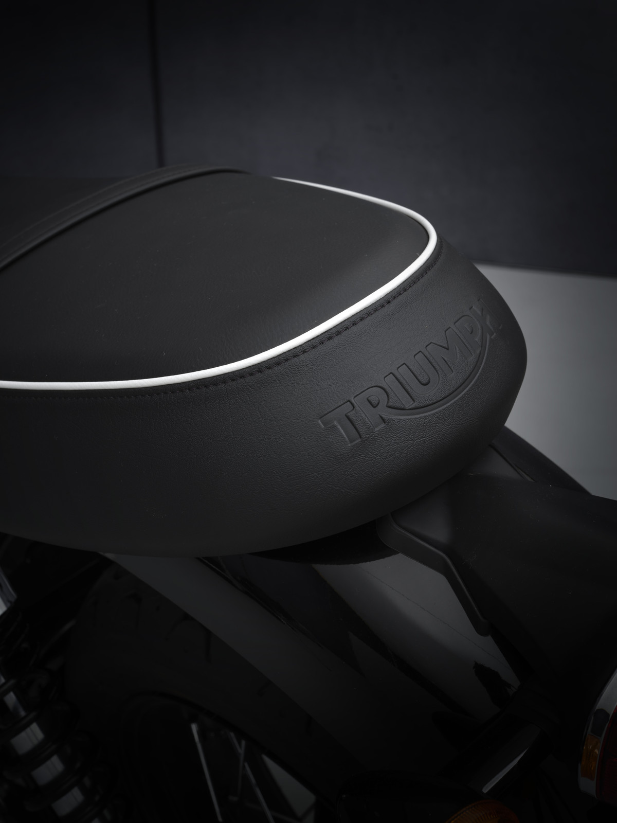 t100_21my_1912_br_details