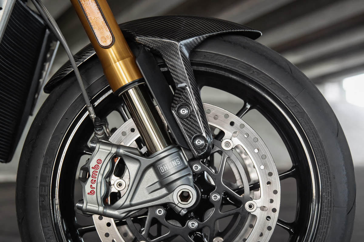 triumph_speed_triple_1200_rs_2021_15