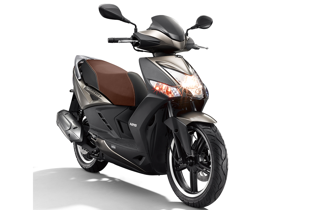 KYMCO Agility City 125 2021 marrón en tres cuartos