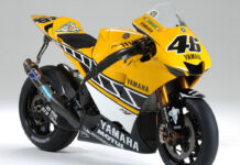 La M1 de Valentino Rossi con la decoración de Laguna Seca 2005