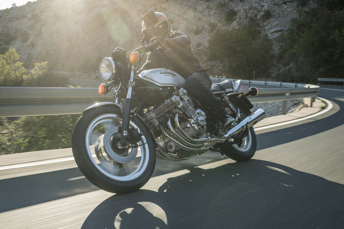 bridgestone_battlax_bt46_honda_cbx1000