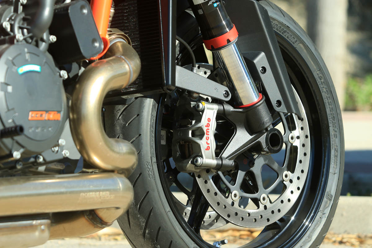 bridgestone_battlax_hypersport_s22_2021_08