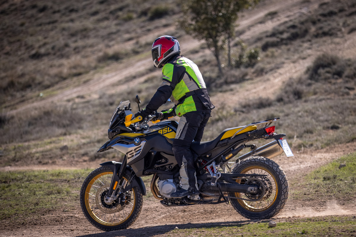 continental_tkc_70_rocks_2021_09