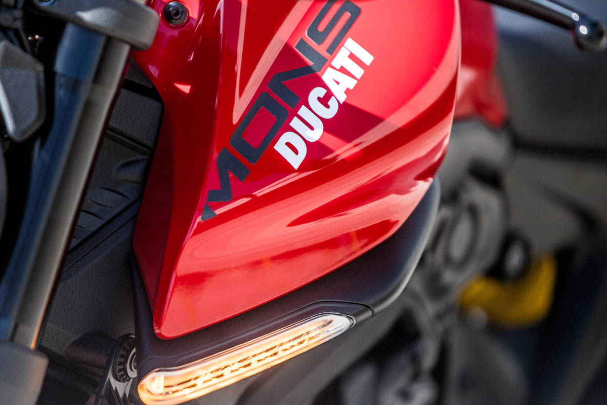 ducati_monster_2021_20