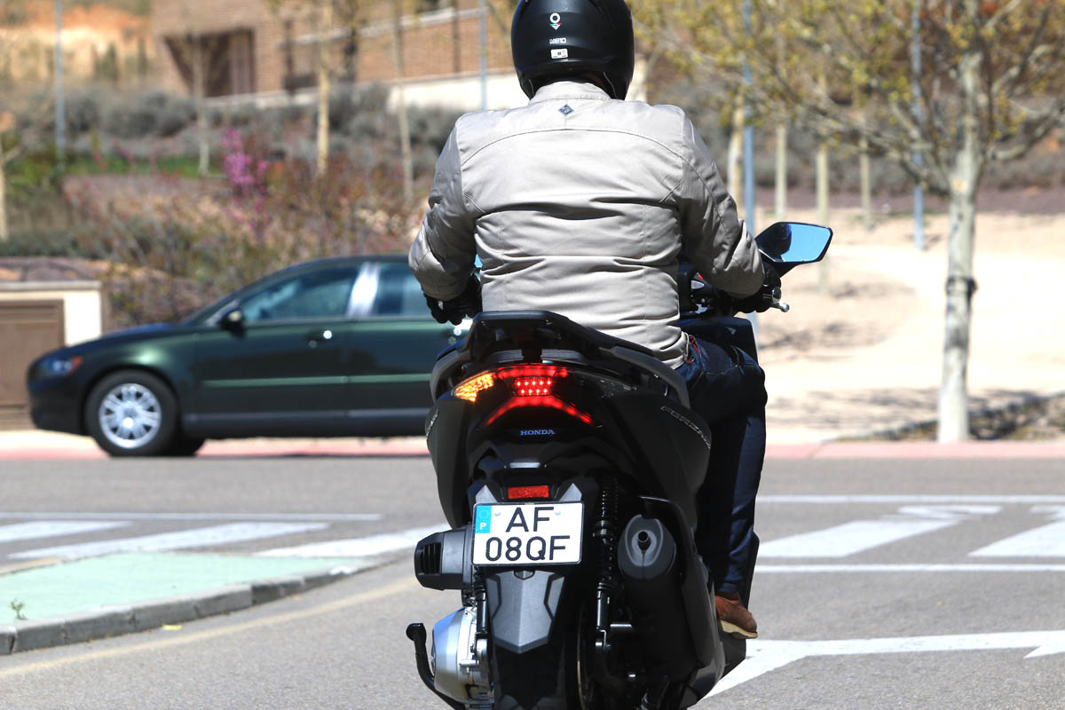 honda_forza_350_2021_07