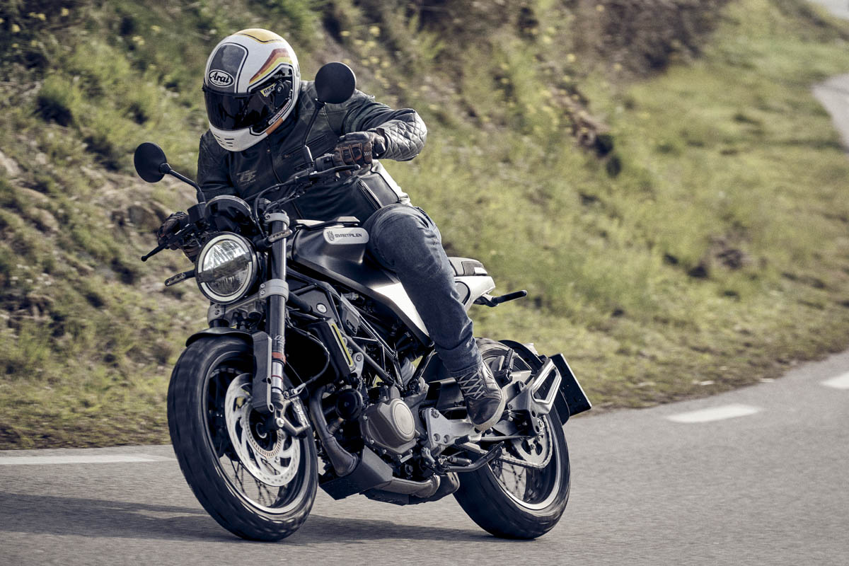 La Husqvarna Svartpilen 125 tiene las mismas dimensiones que su hermana 401