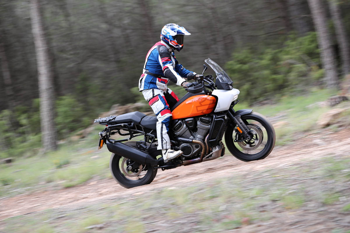 harley_davidson_pan_america_1250_s_2021_08