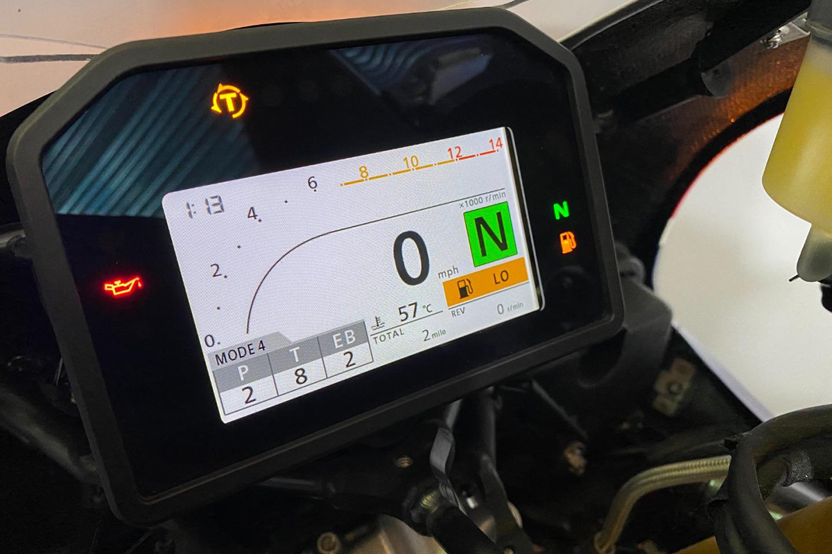 Detalle del odómetro de la Honda RC213V-S en venta